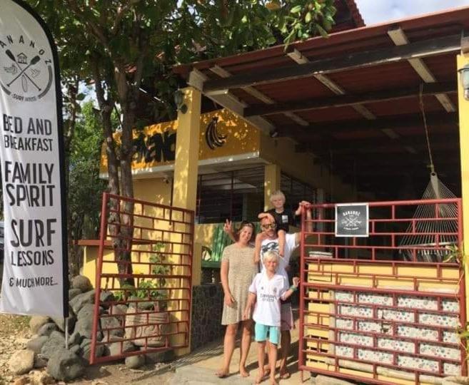 Bananoz Surfhouse Bed and Breakfast Transito Exterior foto