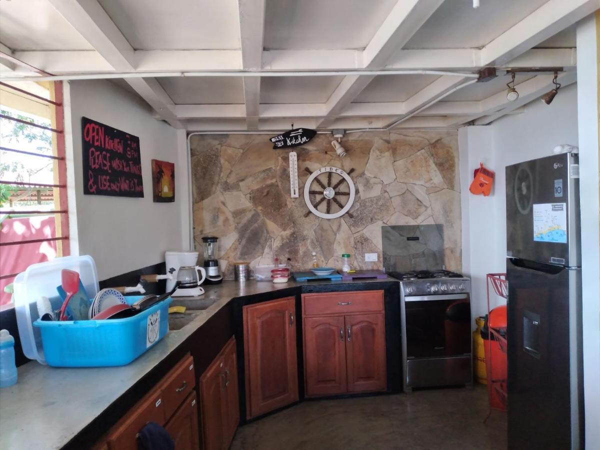Bananoz Surfhouse Bed and Breakfast Transito Exterior foto